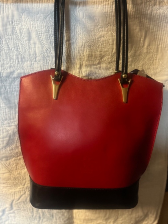 CLASSY HANDBAG WHICH CAN CONVERT TO A BACKPACK main image 5